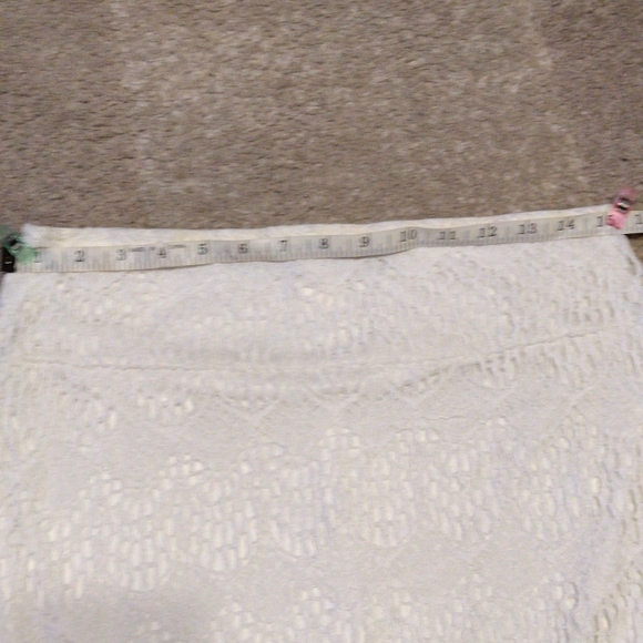 Arden B. skirt Length 36 1/2 inches - Picture 5 of 6